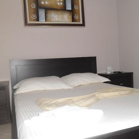 Beva Hotel Sarandë Habitación foto